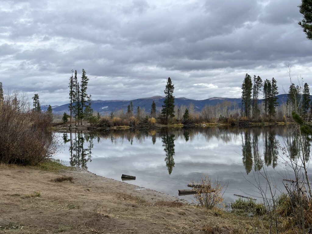 Frisco hike - mountains and lake