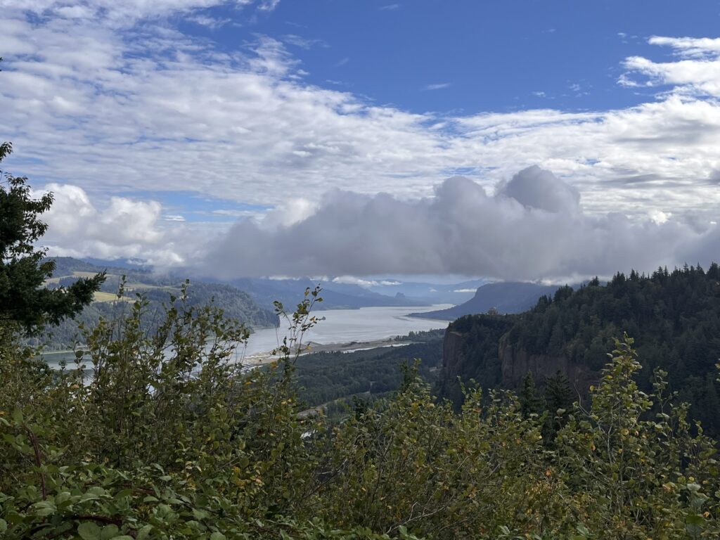 Views of the Columbia River Gorge from the Portland Woman's Forum