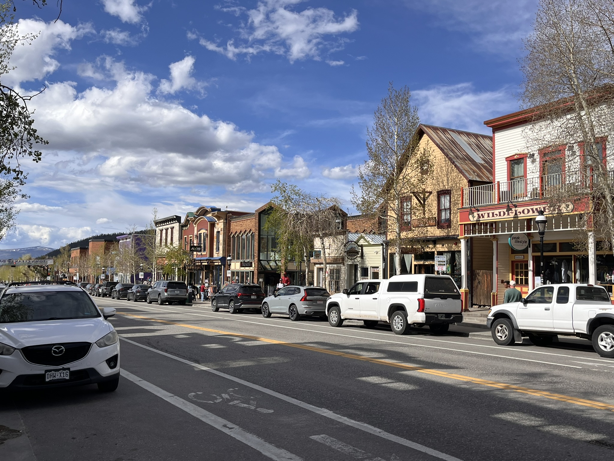 Victorian buildings and cars in Breckenridge Colorado
